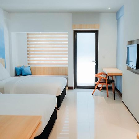 Bloo Bali Hotel Kuta  Exterior photo