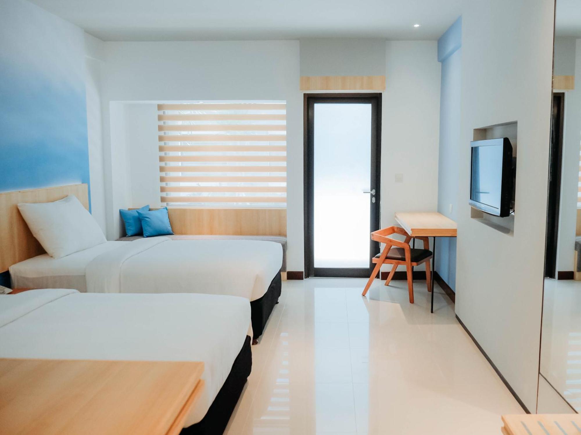 Bloo Bali Hotel Kuta  Exterior photo